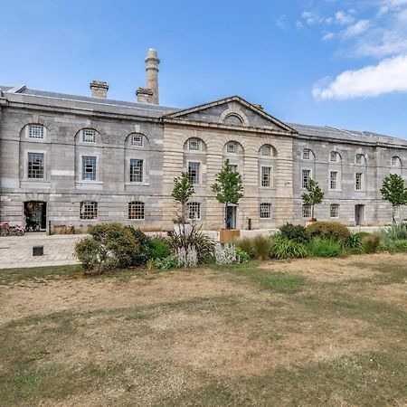 Luxury 2 Bed Apartment In Historic Royal William Yard Plymouth Dış mekan fotoğraf